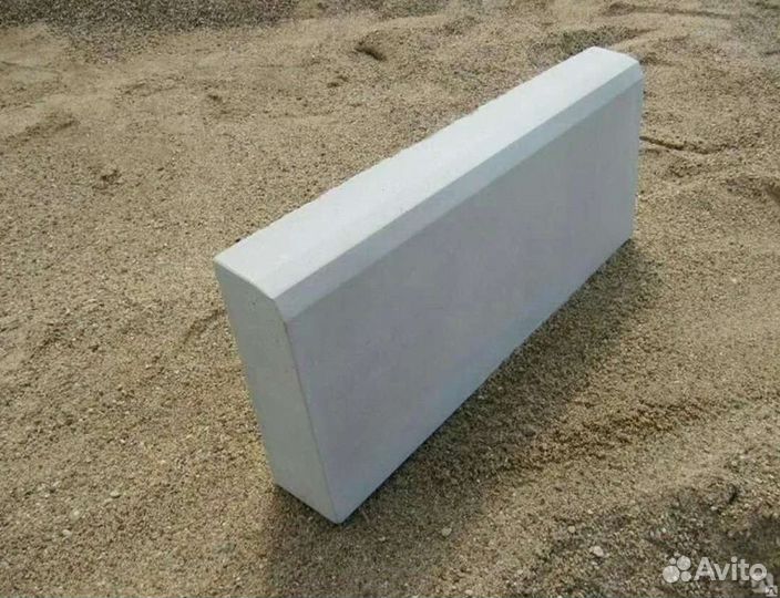 Бордюр тротуарный
