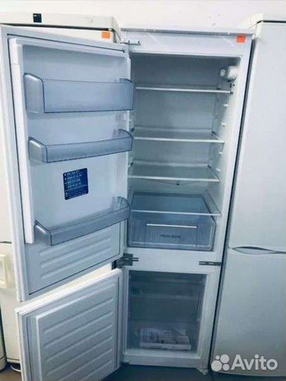 Холодильник бу в рабочем состоянии Samsung Indesit