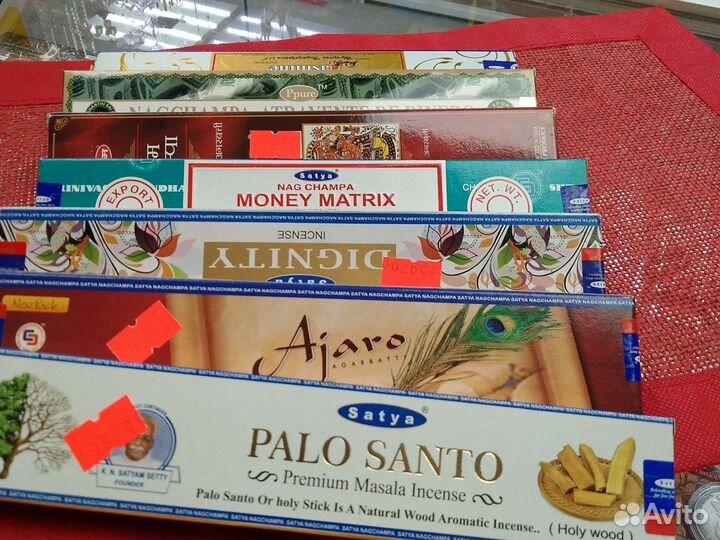 Стелящийся дым благовония