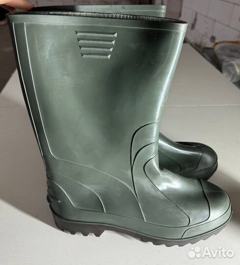 Резиновые сапоги разные размеры