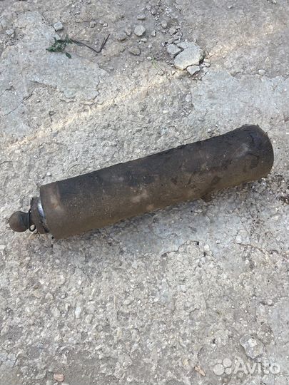 Цилиндр тракторной телеги