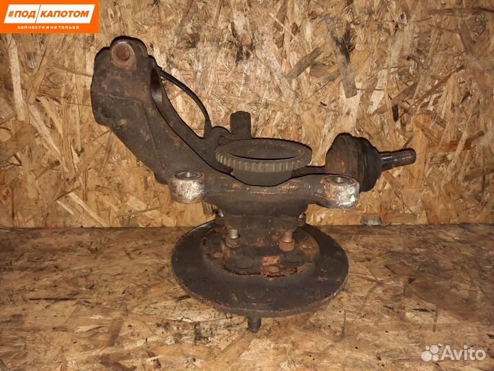 Кулак передний правый Ford Transit