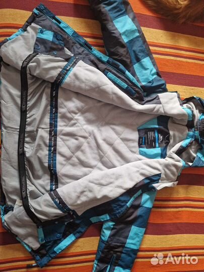 Горнолыжная куртка женская 48