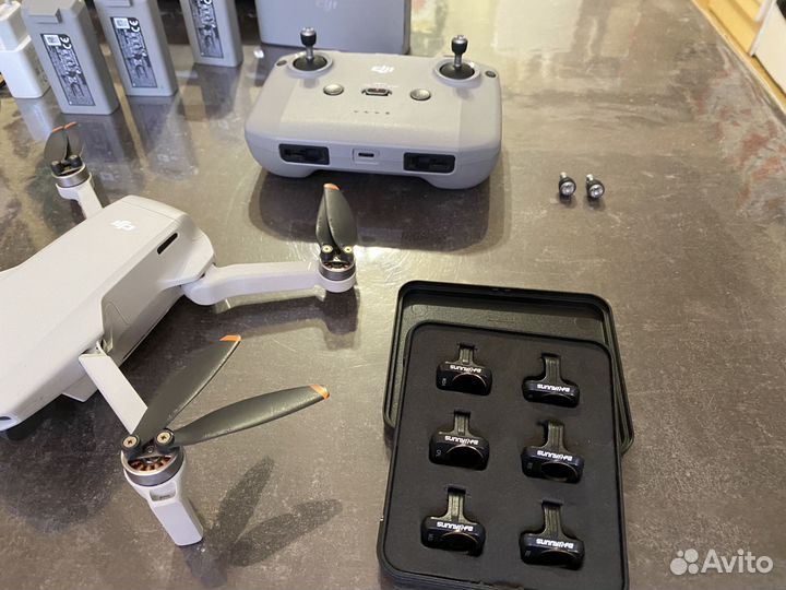 Квадрокоптер dji mini 2 fly more combo