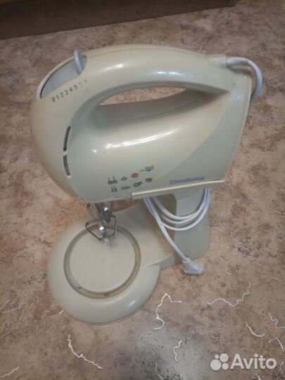 Миксер электрический Elenberg MX-1601