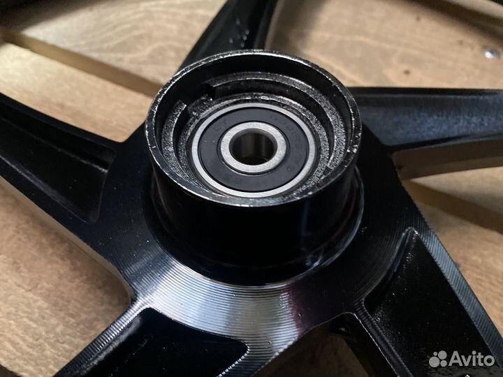 Диск R17 литой под дисковый тормоз передний