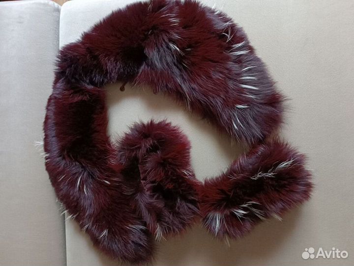 Воротник и манжеты из песца цвет вишнёвые