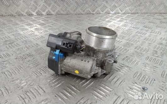 Дроссельная заслонка бензиновая audi A5 1 (2KR07CU