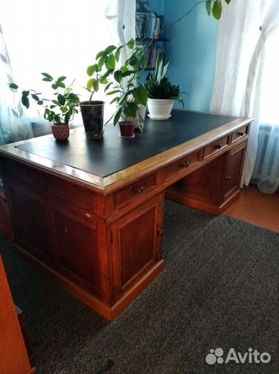 Стол письменный старинный