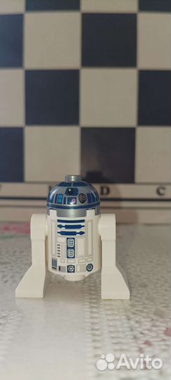 Лего оригинал R2-D2 с кривым принтом
