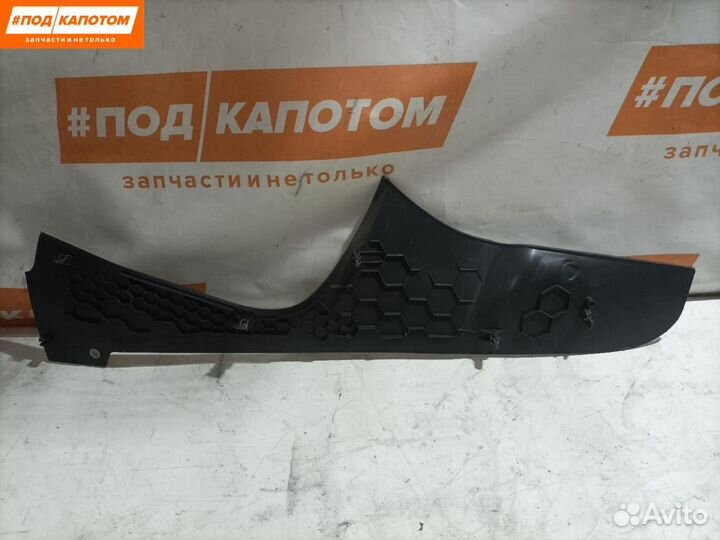 Декоративная накладка центральной консоли Volvo 2