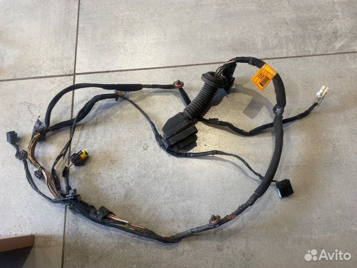 Проводка двери передняя правая Kia Rio 5P 1.4 2015