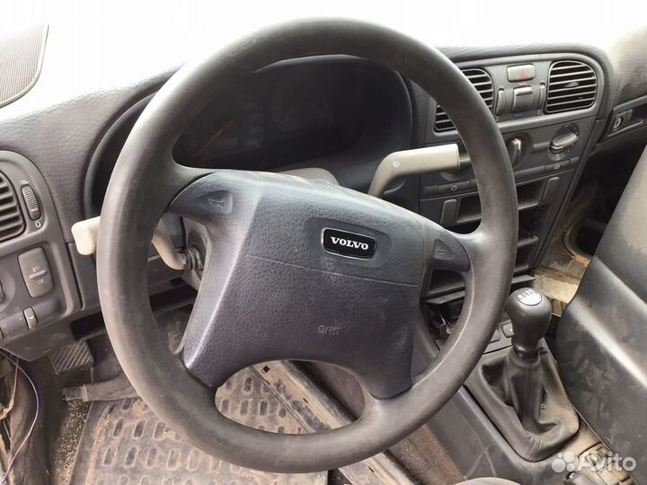 Салон Volvo S40