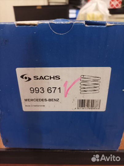 Пружина передняя новая Mercedes C-Class W204