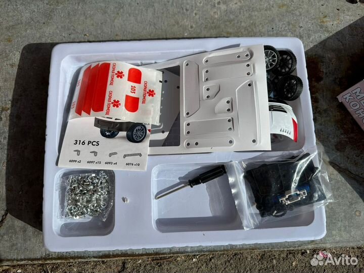 Конструктор металлический Скорая помощь