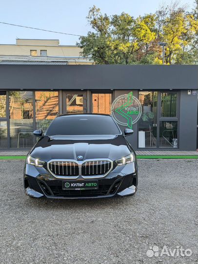 BMW 5 серия 2.0 AT, 2023, 8 300 км