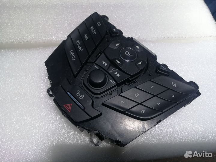 Панель управления магнитолой Ford Focus 3 C-Max