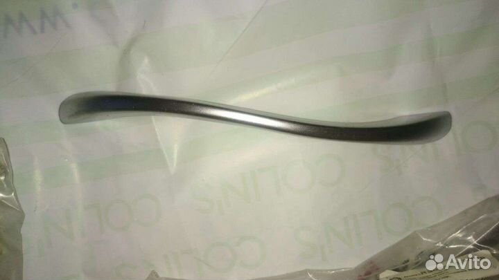 Мебельные металлические ручки Boyard (с винтами)