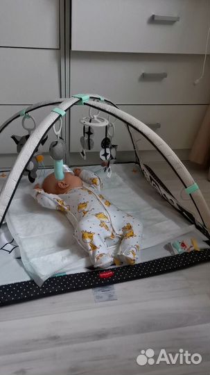 Развивающий коврик tiny love день и ночь