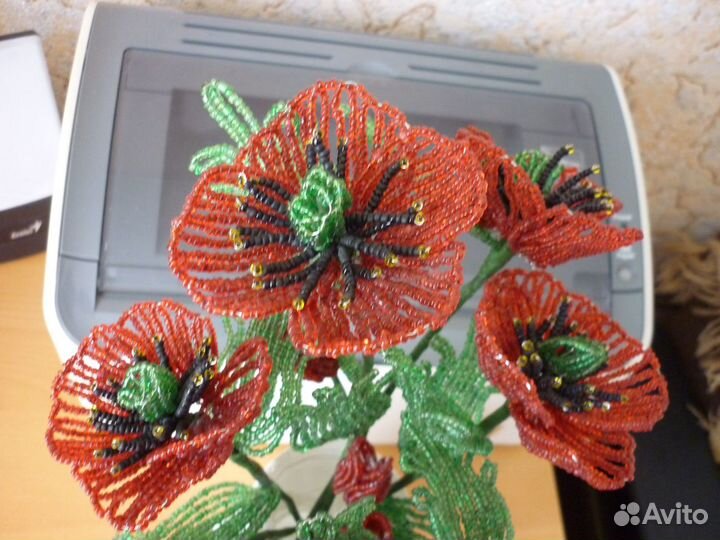 Маки из бисера