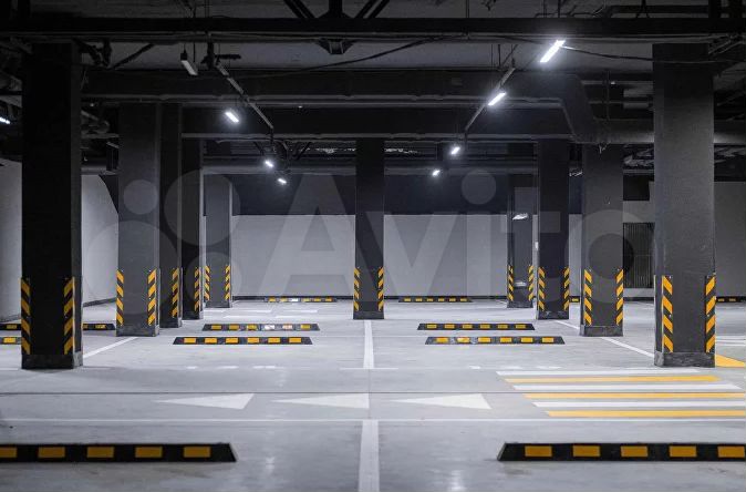 Машиноместо, 14 м²