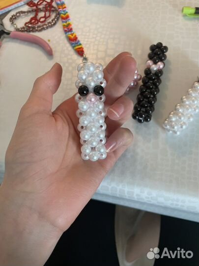 Червячок из бусин