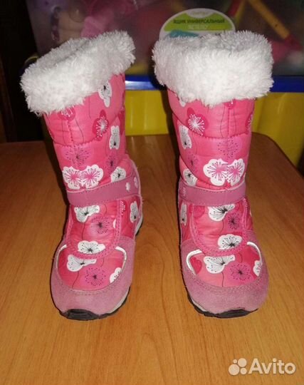 Обувь зимняя на девочку 3-4 года