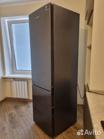 Холодильник samsung