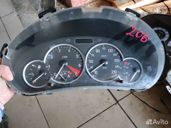 Приборная панель peugeot 206