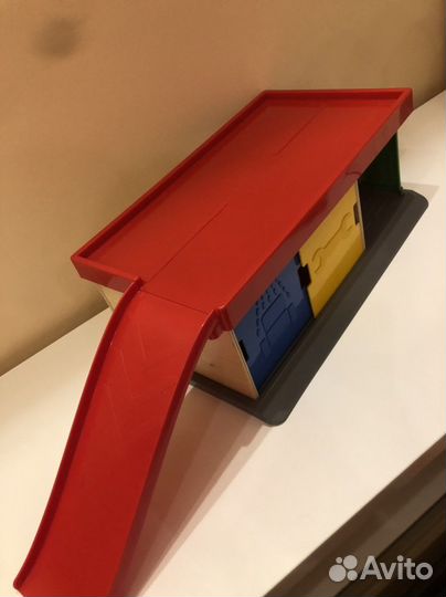 Парковка с эвакуатором Икеа