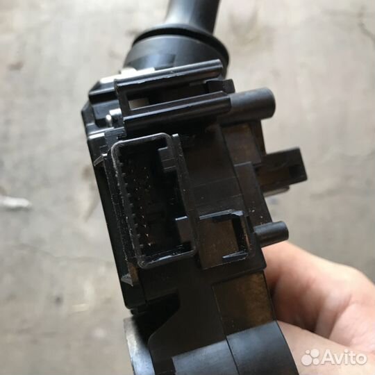 Подрулевой переключатель Toyota