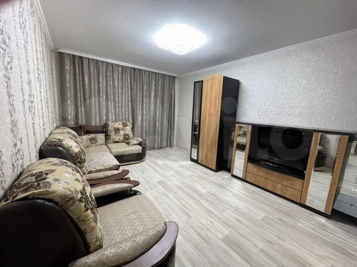 2-к. квартира, 66 м², 2/10 эт.