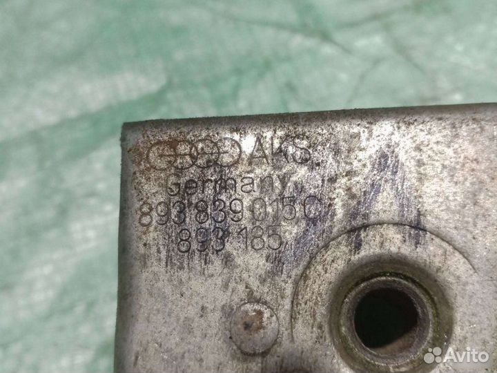 Замок двери задний левый Audi 80 B3