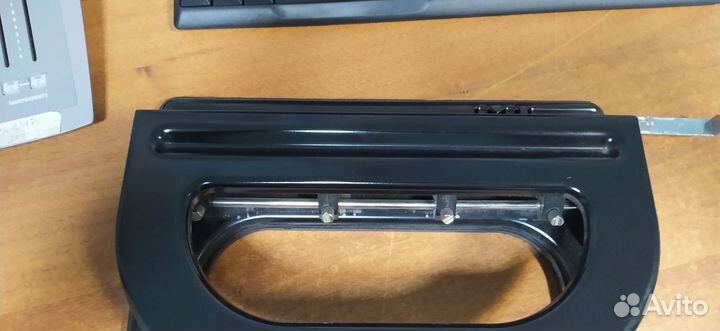 Дырокол регулируемый Kw-trio