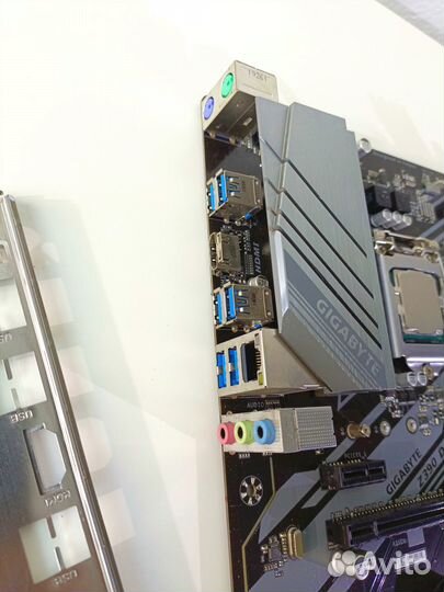 Gigabyte LGA1151-v2 Z390