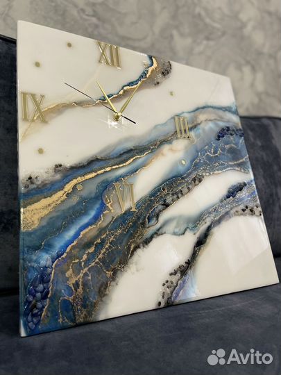 Часы картина