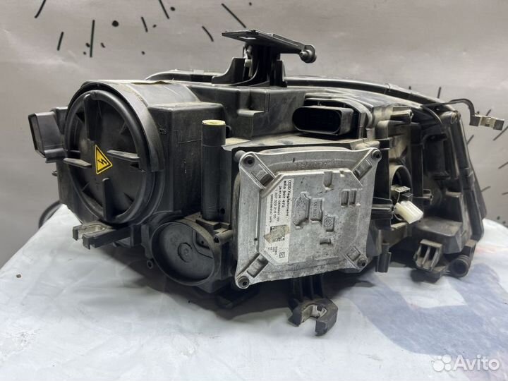 Фара левая Audi A4