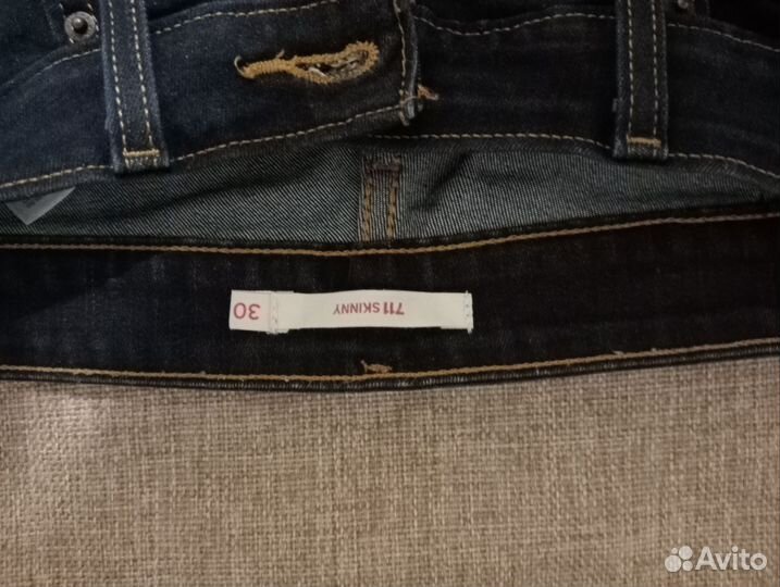 Джинсы женские levis 711