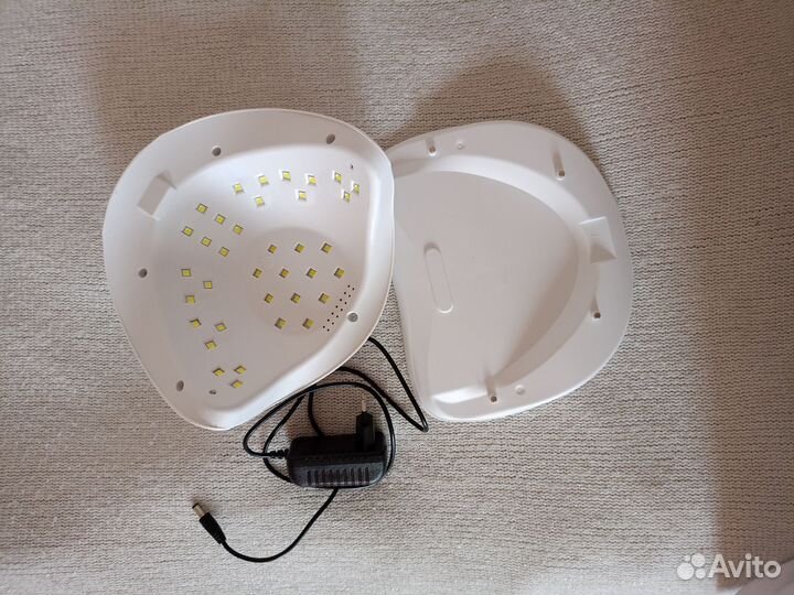 Уф лампа для ногтей