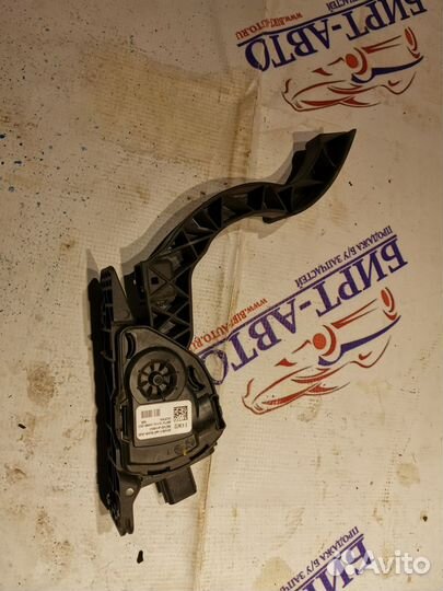 Педаль газа Ford Focus III (2011—2015)