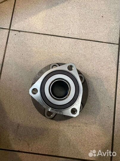 Ступица передняя Volkswagen Golf Seat Leon