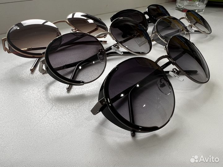 Солнечные очки женские