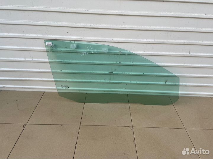 Стекло двери переднее правое купе Ford Focus 2