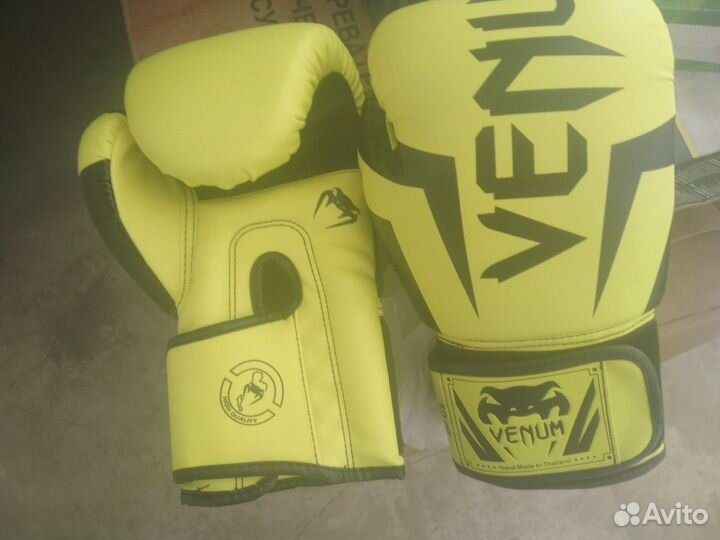 Перчатки боксерские