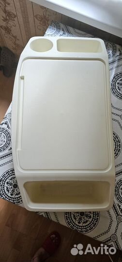 Стол для завтрака в постель