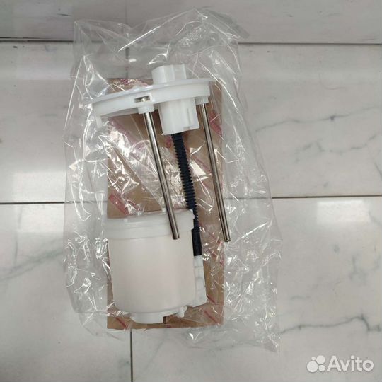 Фильтр топливный Toyota Camry V40 3.5 2006