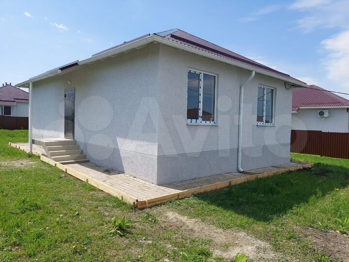 Дом 63 м² на участке 4 сот.