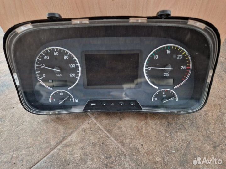 Панель приборов Mercedes Benz Actros 2012