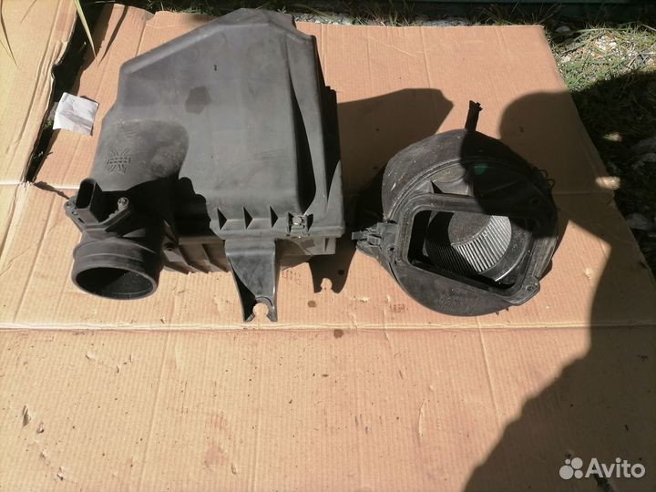 Корпус воздушного фильтра Фольксваген Т4-2.5