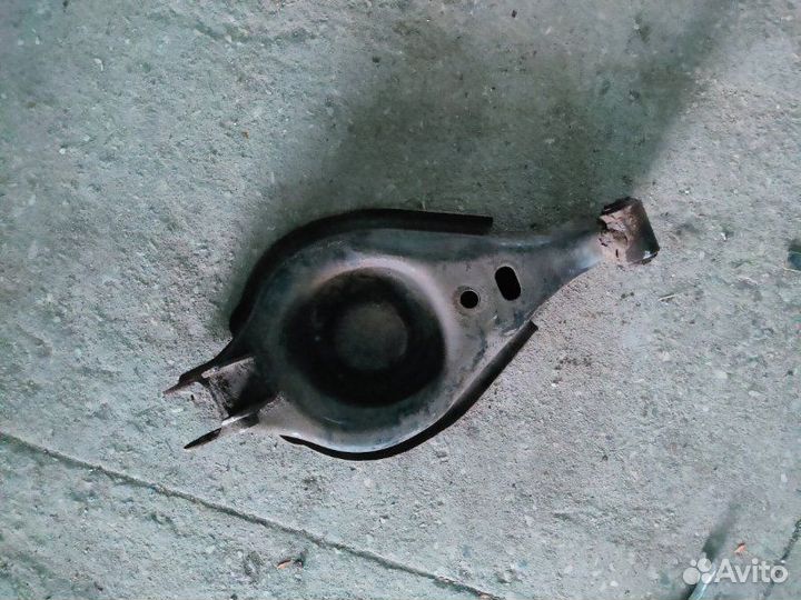 Рычаг подвески задний правый Opel Antara 2007